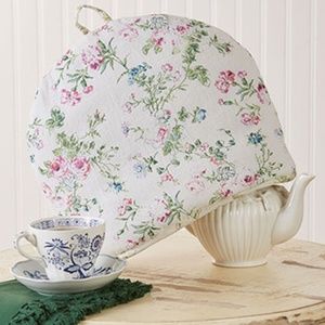 April Cornell Annalouise Reversible Tea Cozy NWT